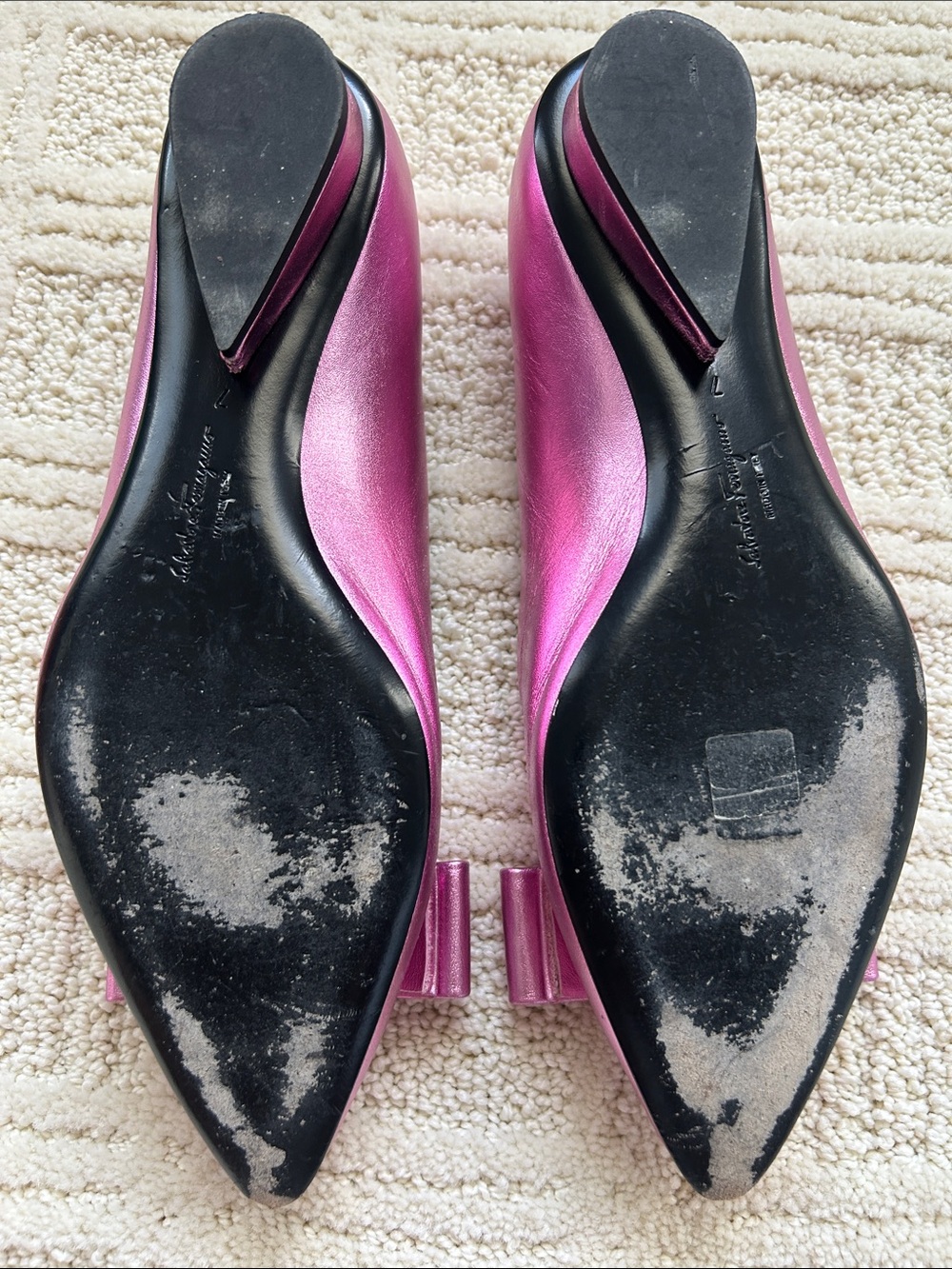 Salvatore Ferragamo Metallic Pink Varina Pointed-Toe Flats - Picture 4 of 6
